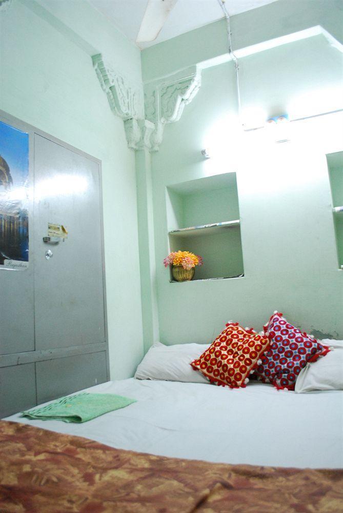 Amar Niwas Homestay Guesthouse Джодхпур Экстерьер фото